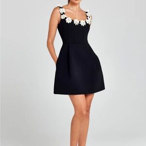 NADINE MERABI CINDY FLOWER DETAIL COCKTAIL  MINIDRESS SIZE 8 $495